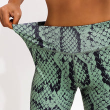 Load image into Gallery viewer, 2 Piece Snake Print Yoga Set
